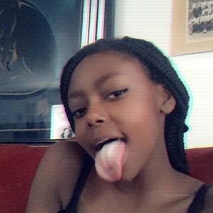 Meet your Posher, Rayona